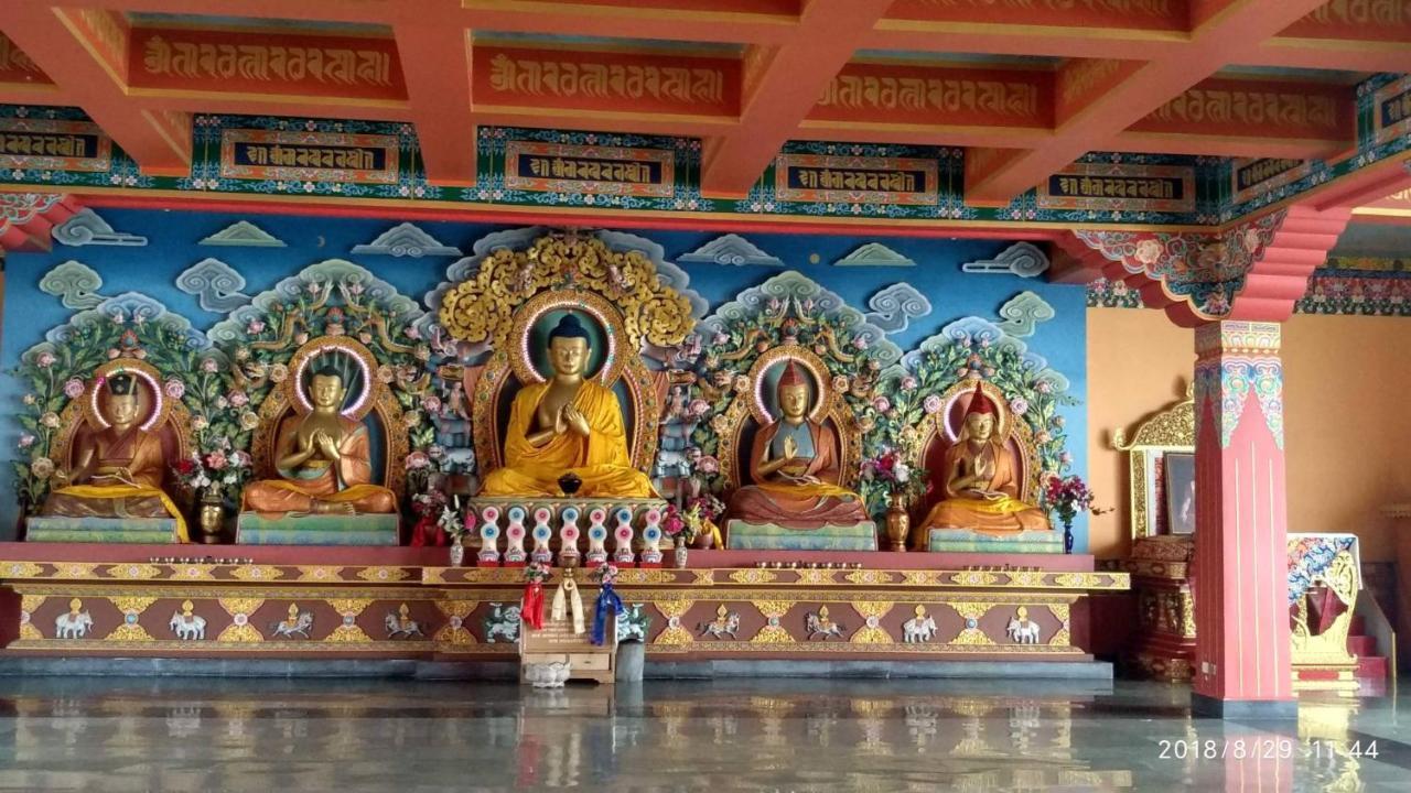 Tibet Homestay Rishop Exterior foto