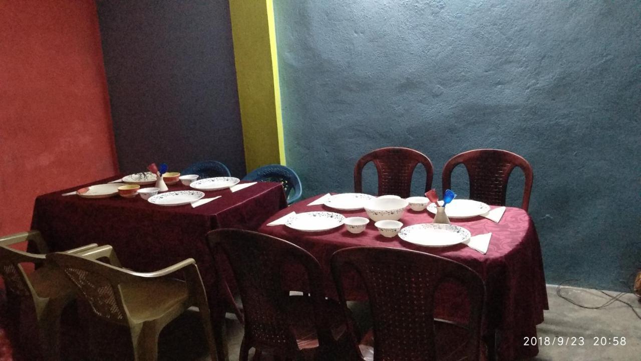 Tibet Homestay Rishop Exterior foto
