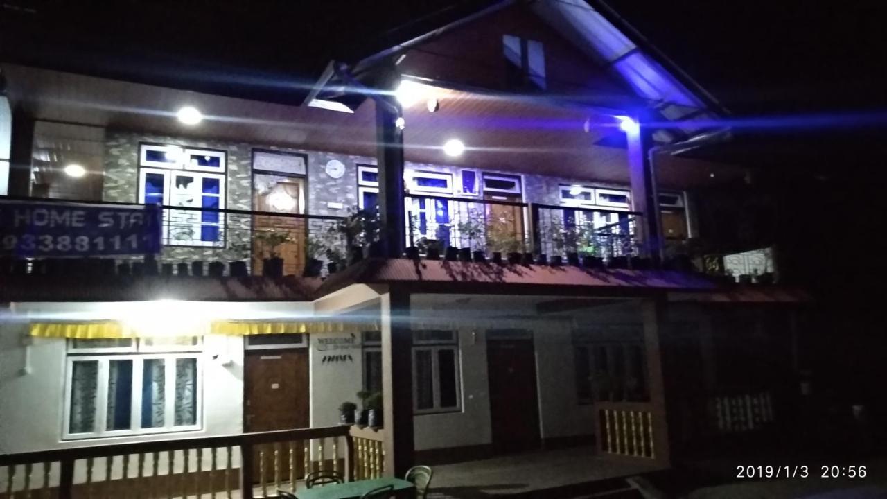 Tibet Homestay Rishop Exterior foto