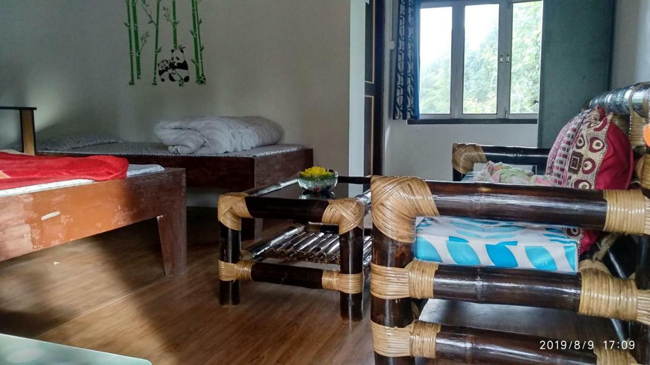 Tibet Homestay Rishop Exterior foto