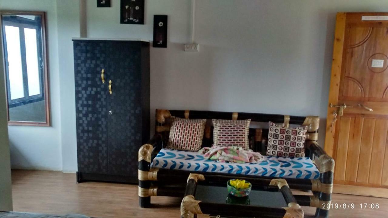 Tibet Homestay Rishop Exterior foto